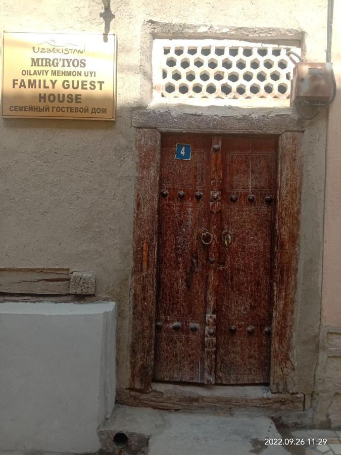In Center Of Bukhara Family Guest House Mirg'Iyos Екстериор снимка