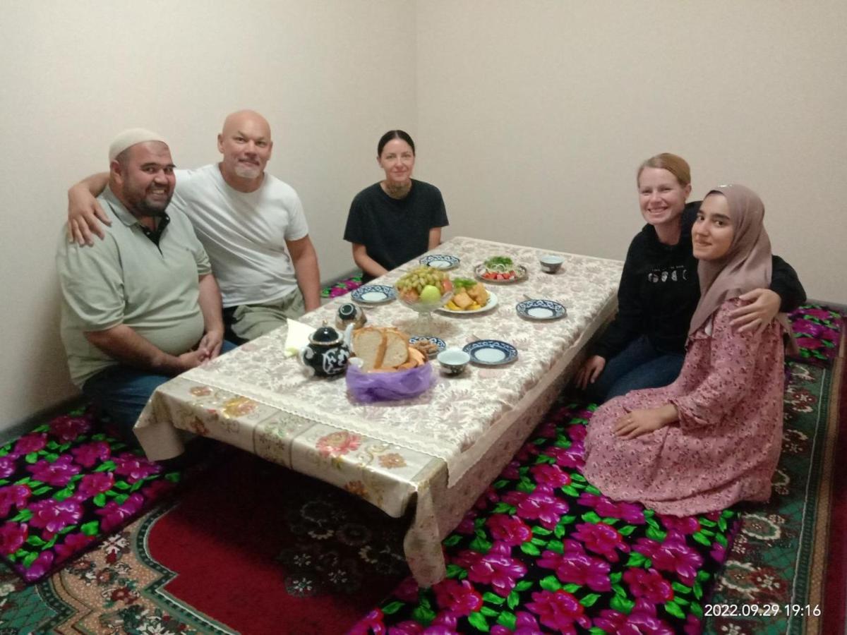 In Center Of Bukhara Family Guest House Mirg'Iyos Екстериор снимка