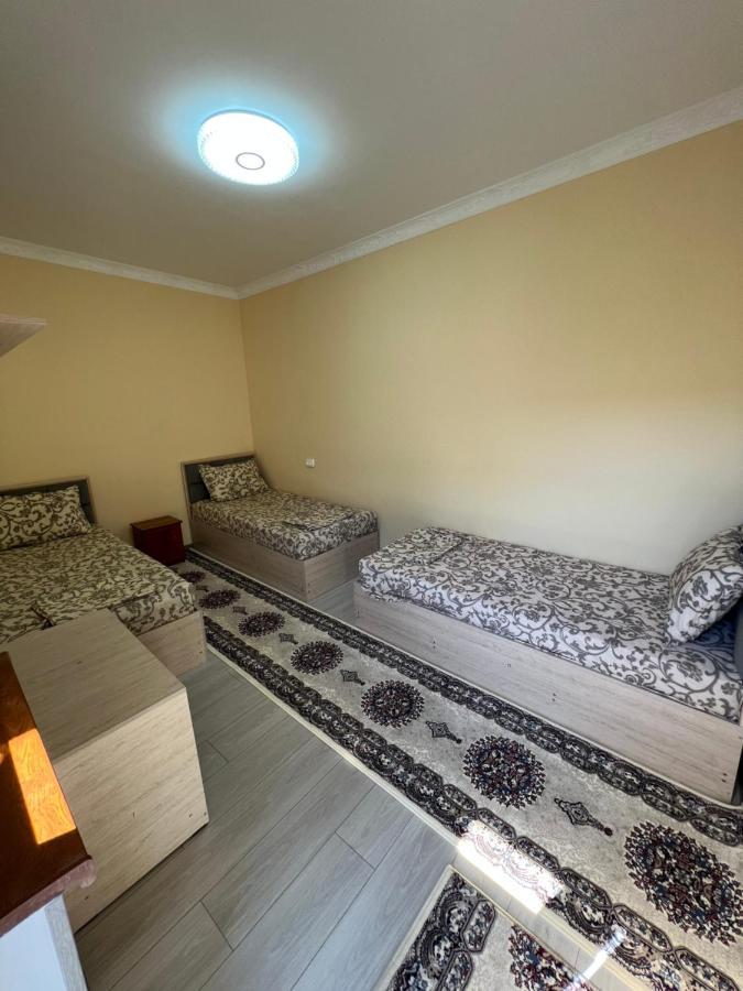 In Center Of Bukhara Family Guest House Mirg'Iyos Екстериор снимка