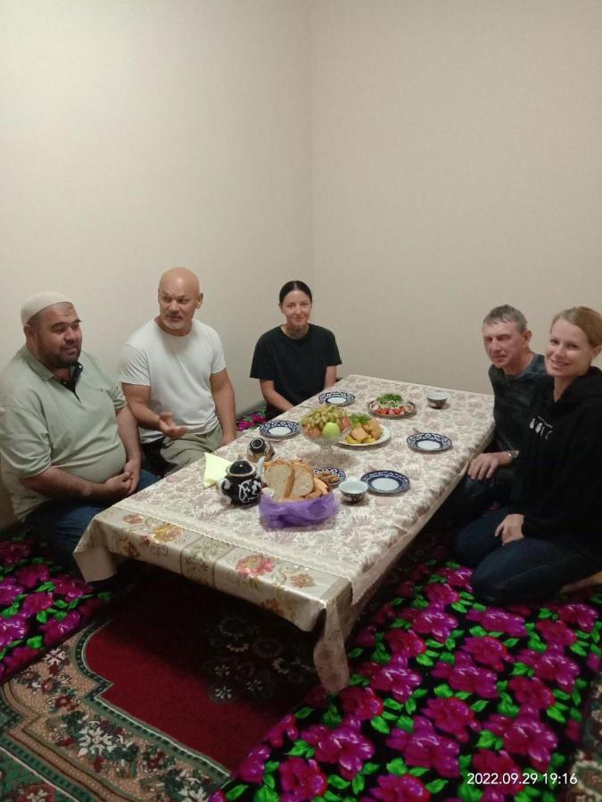 In Center Of Bukhara Family Guest House Mirg'Iyos Екстериор снимка